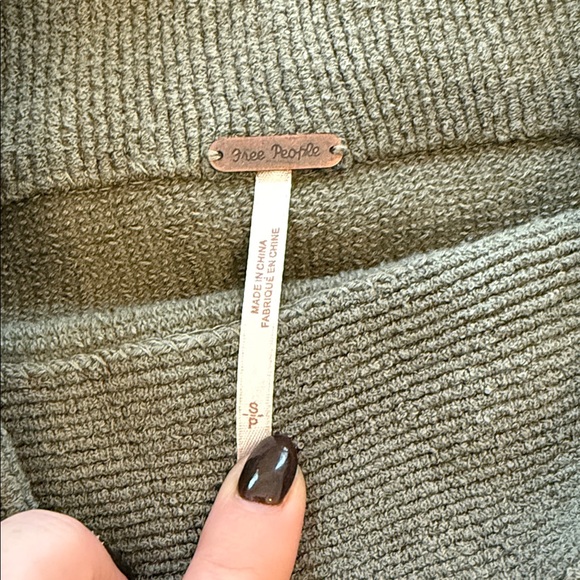 Free People Slouchy Ottoman Tunic Olive Green Turtleneck Sweater - Picture 6 of 8